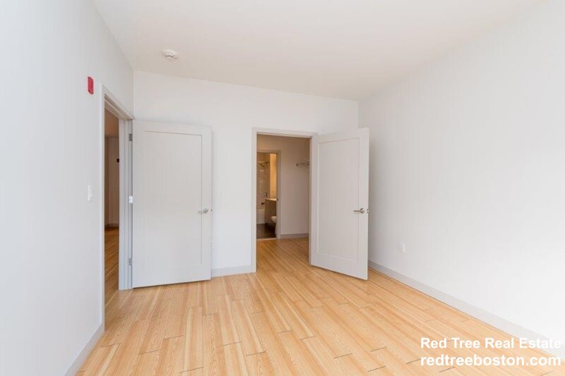 320 D St, South Boston