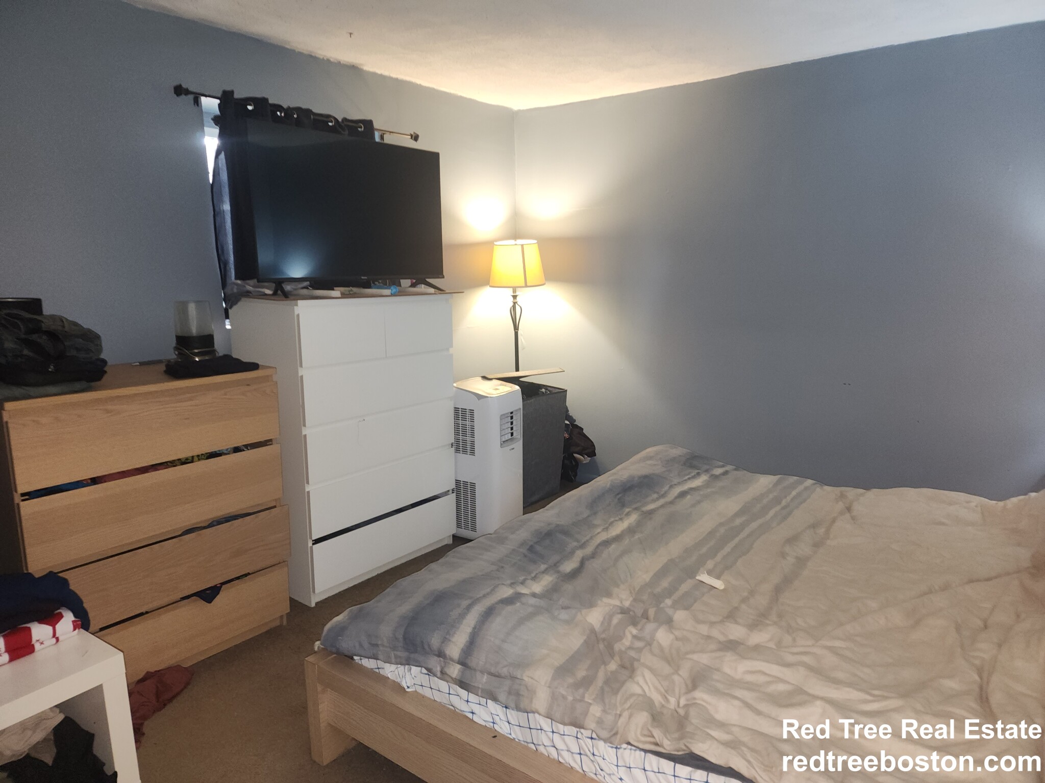 14 Byron Rd, Chestnut Hill