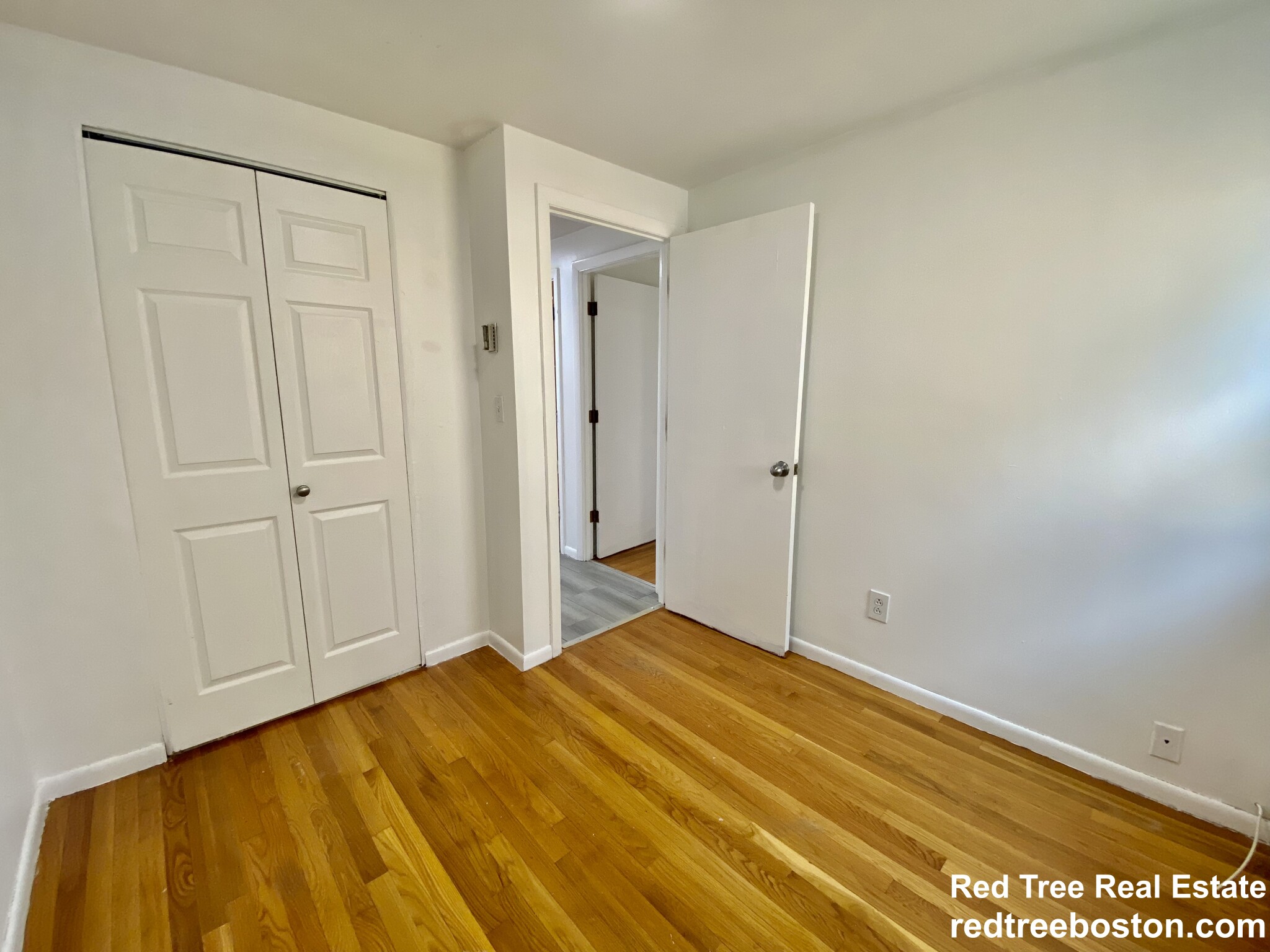 95 Metropolitan Ave, Roslindale