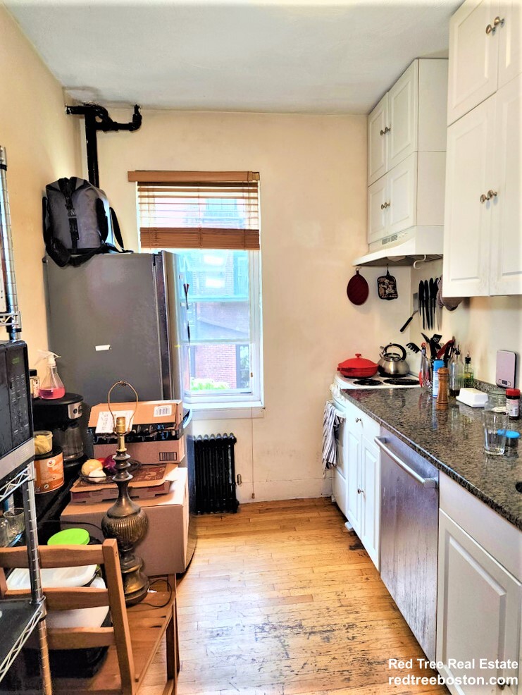 108 Myrtle St, Beacon Hill