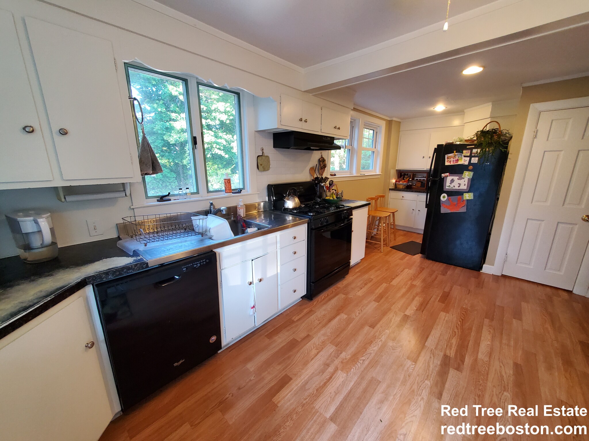 58 Longfellow Rd, Wellesley