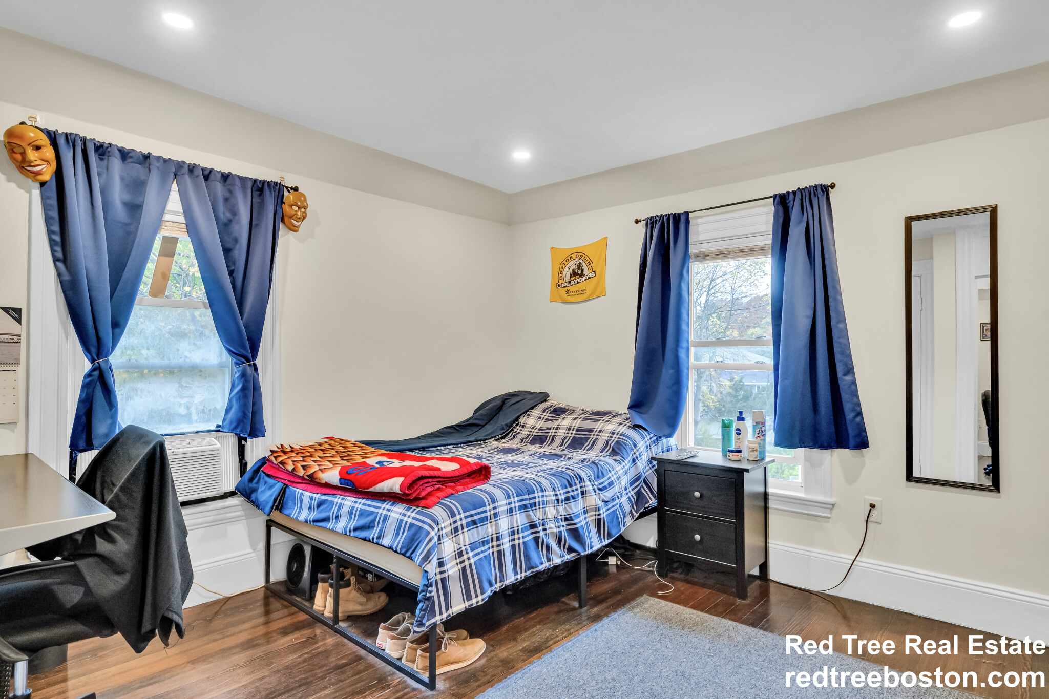 26 John St, Thompsonville