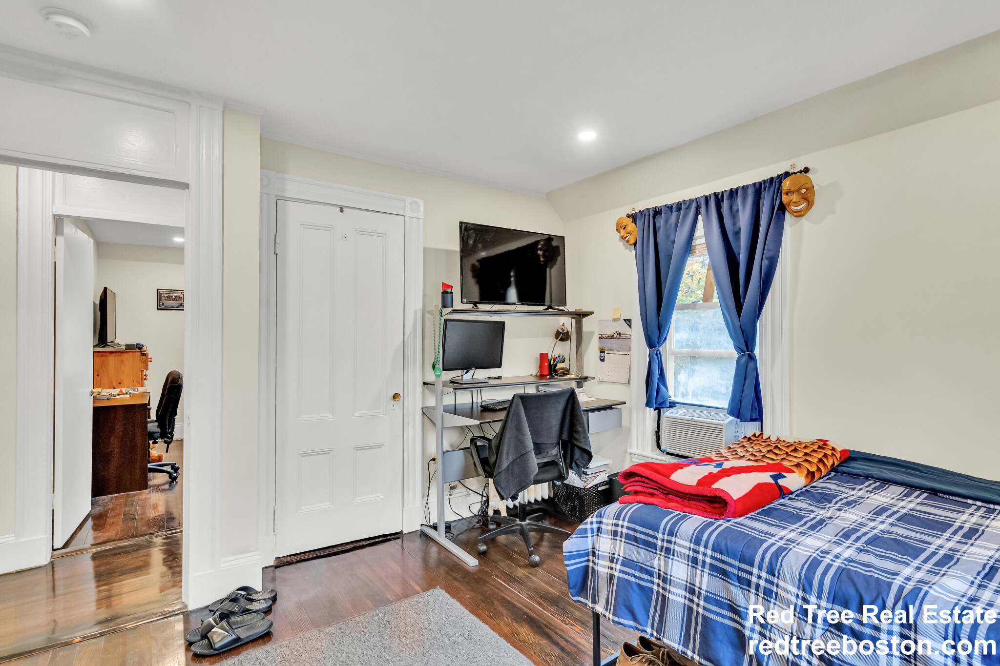 26 John St, Thompsonville