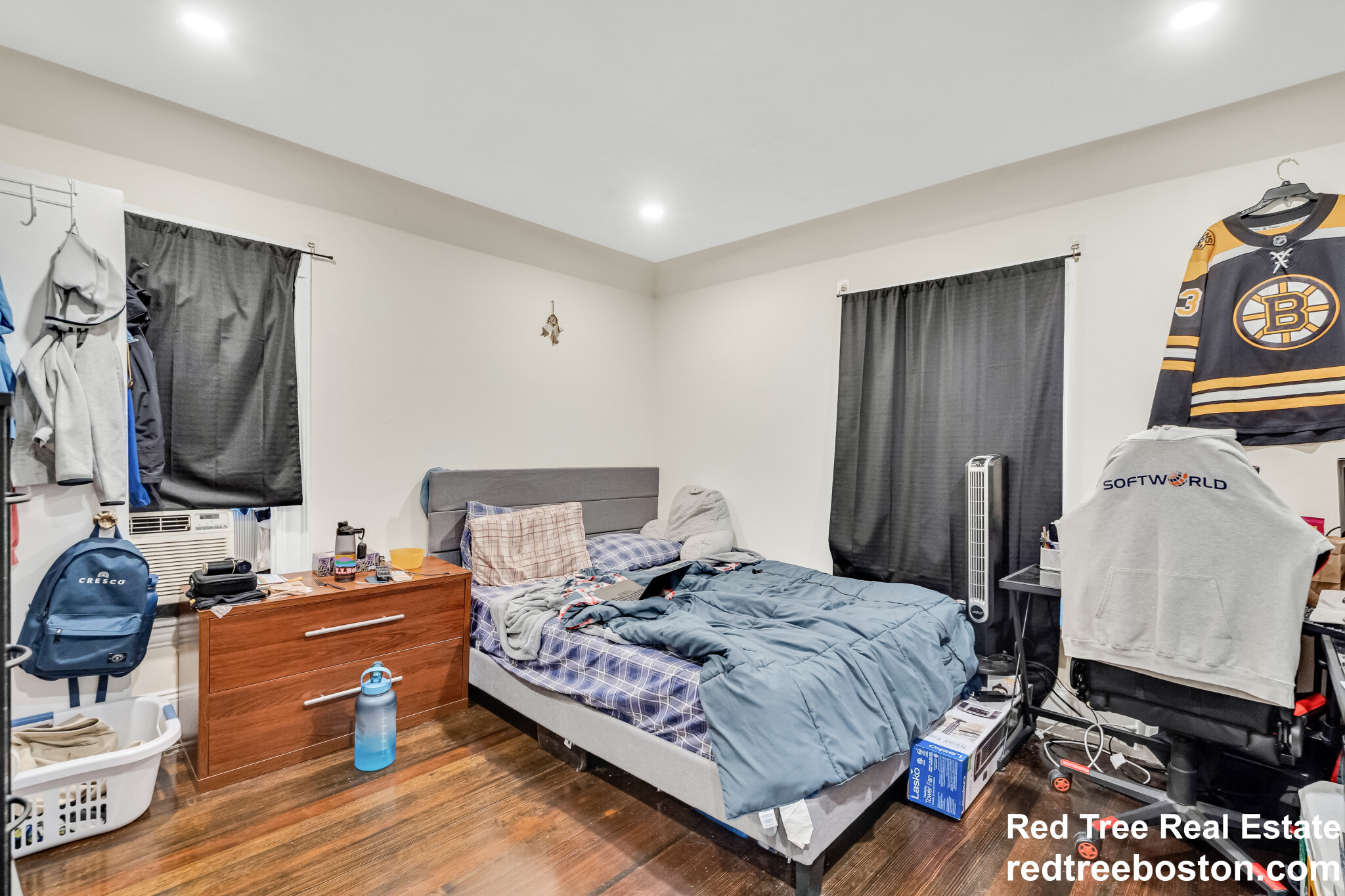 26 John St, Thompsonville