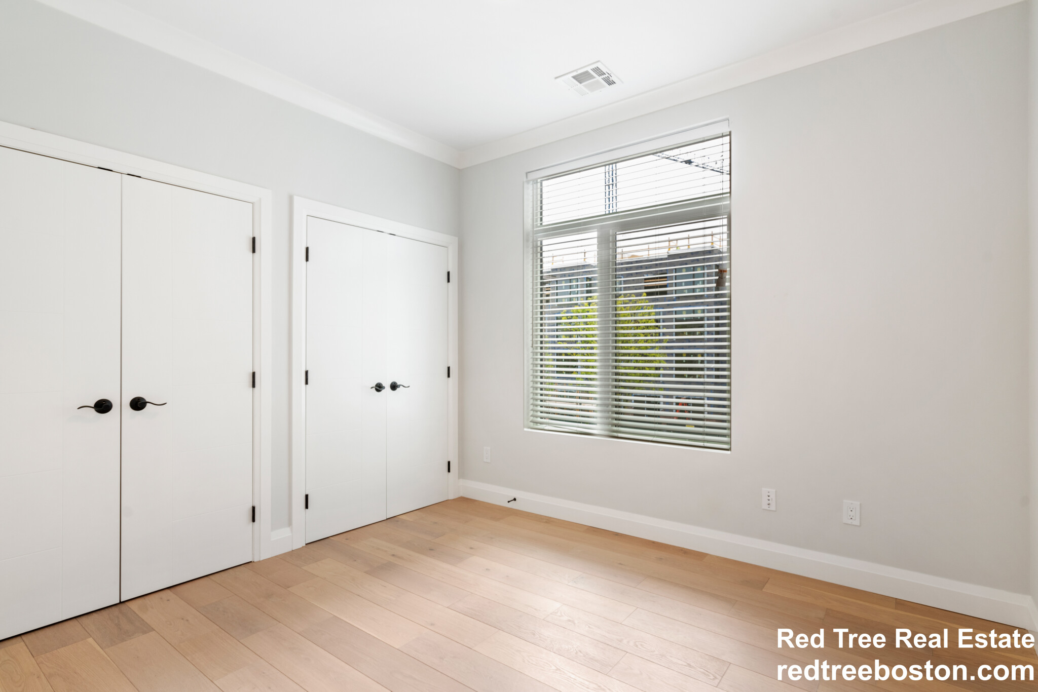 142 Pleasant St, Dorchester