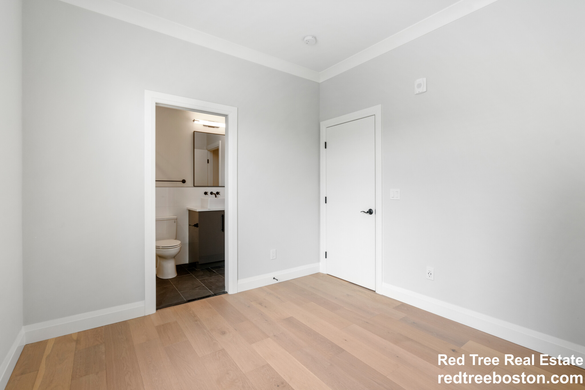 142 Pleasant St, Dorchester