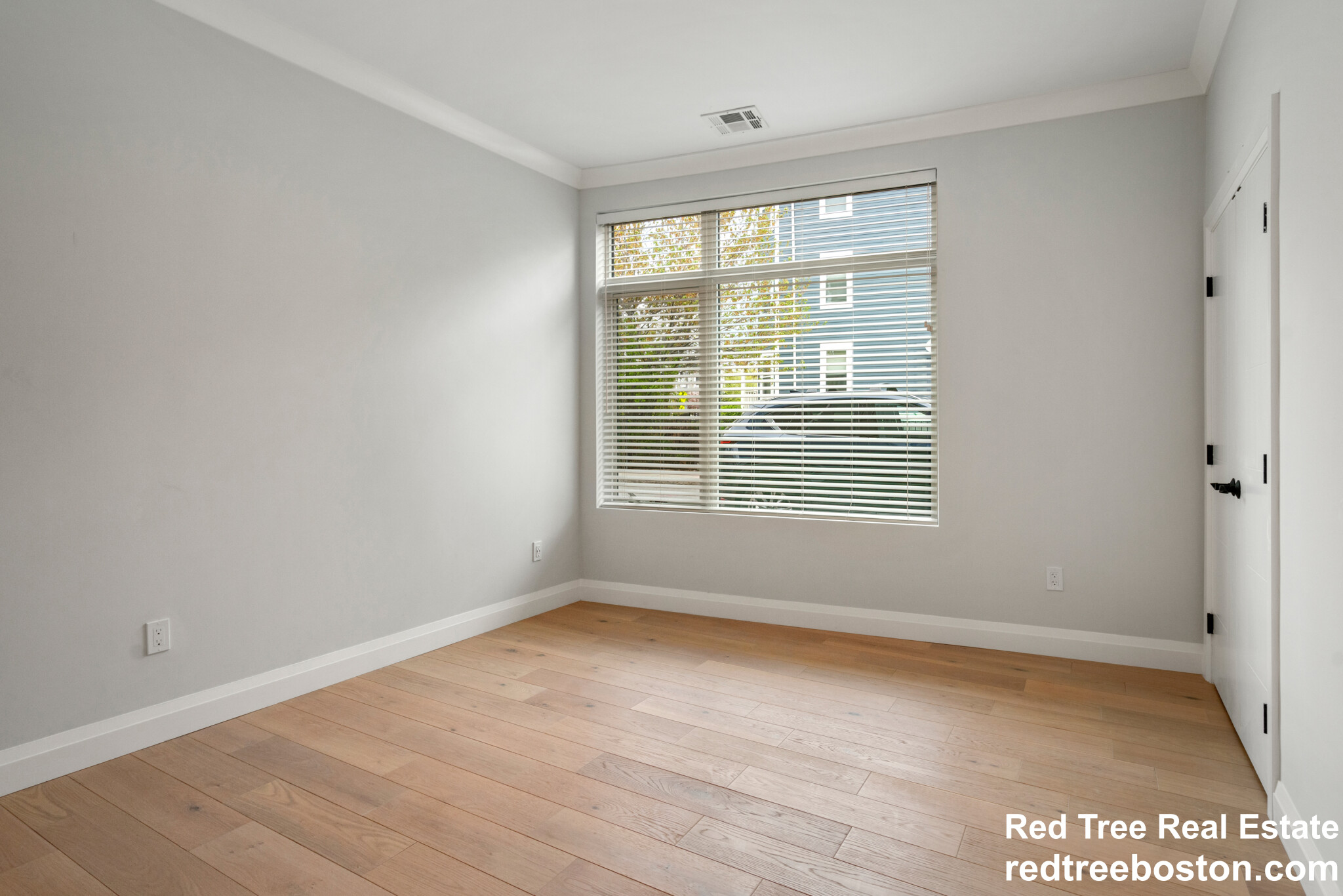 142 Pleasant St, Dorchester