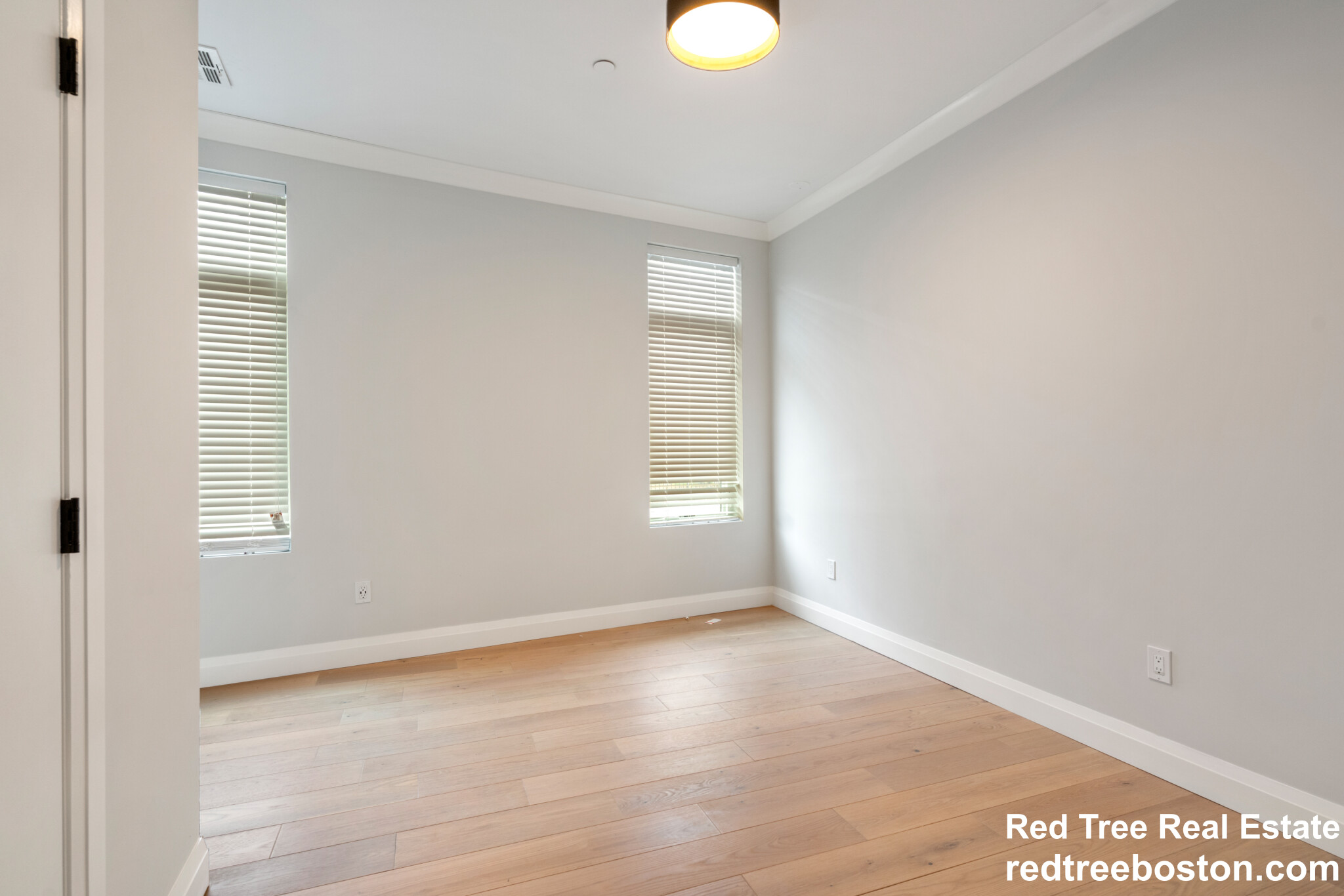 142 Pleasant St, Dorchester