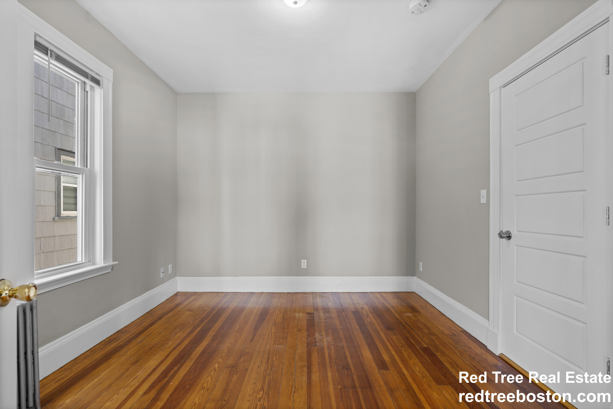 35 Harbor View St, Dorchester