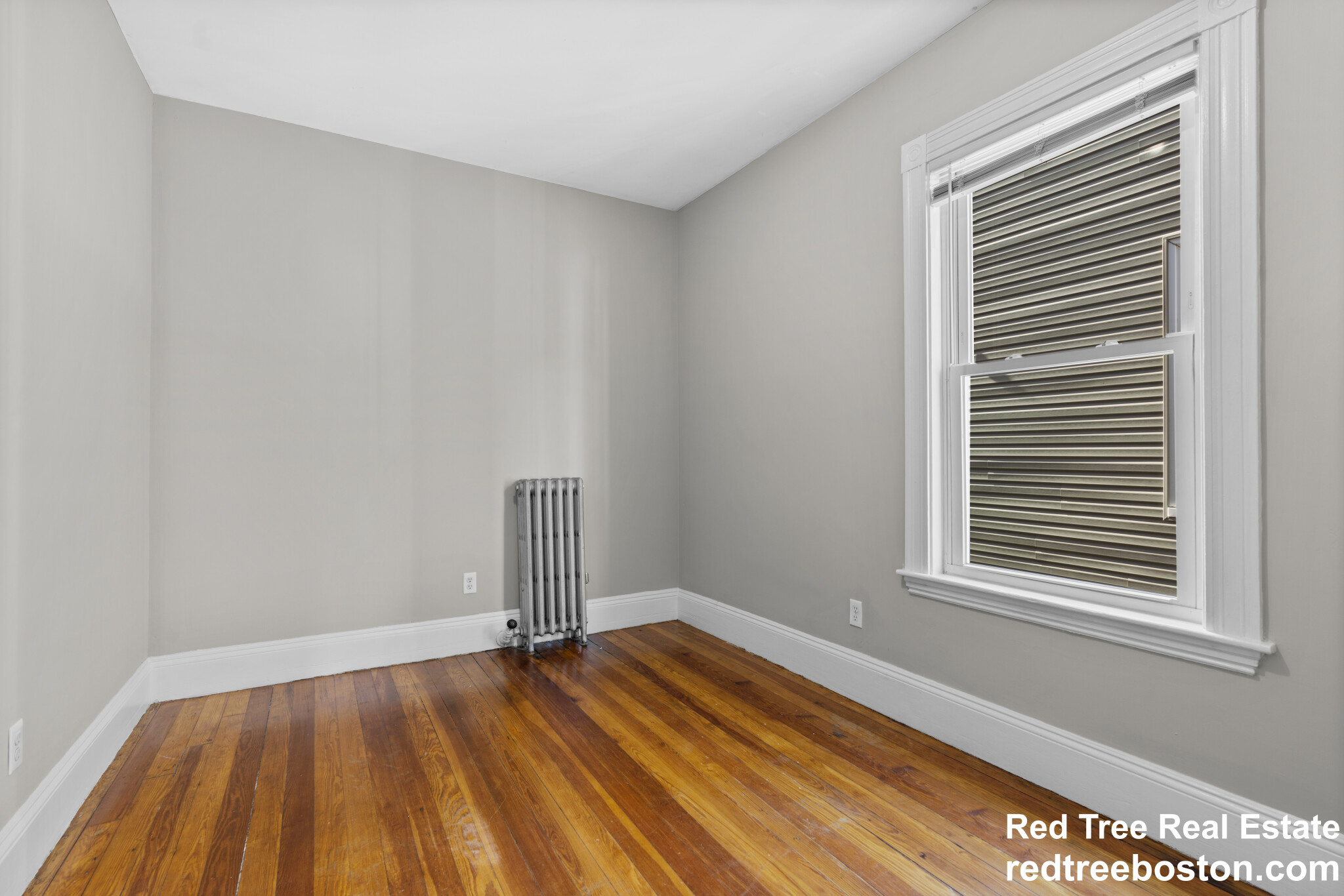 35 Harbor View St, Dorchester