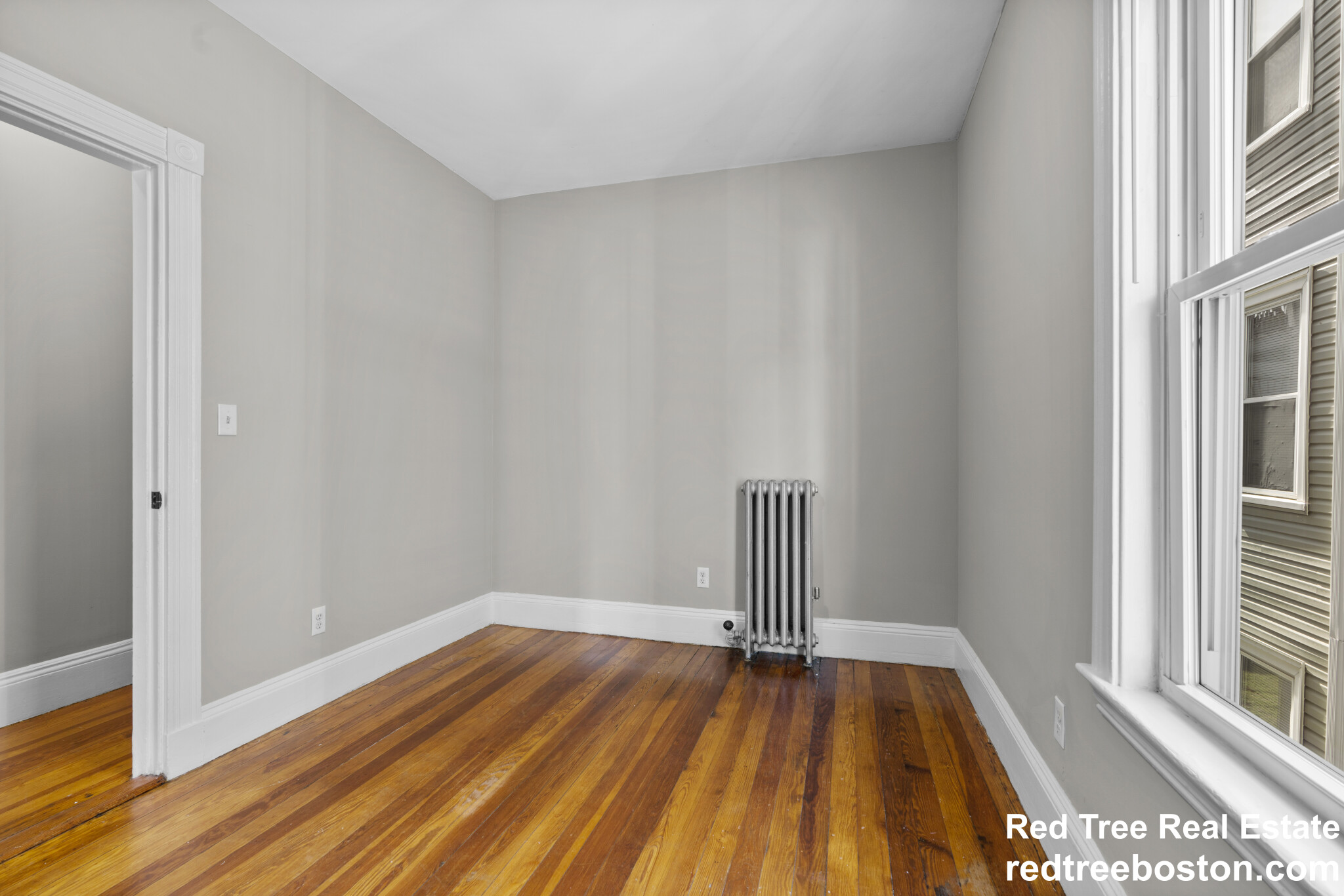 35 Harbor View St, Dorchester