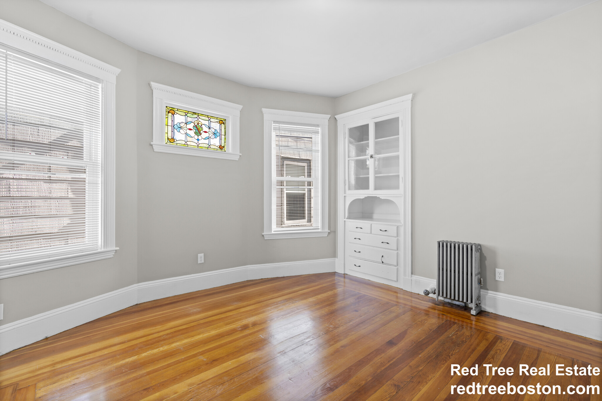 35 Harbor View St, Dorchester