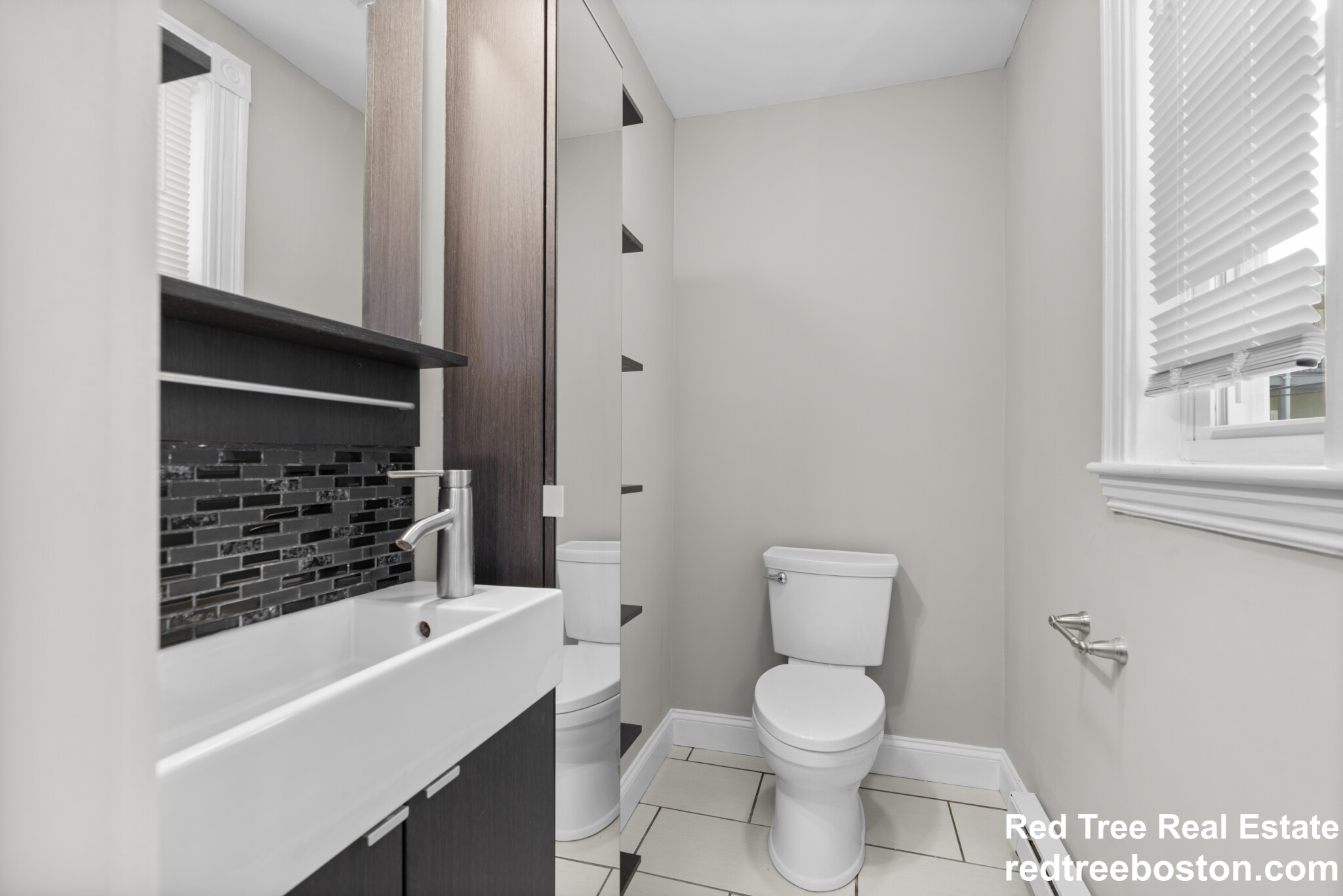 35 Harbor View St, Dorchester