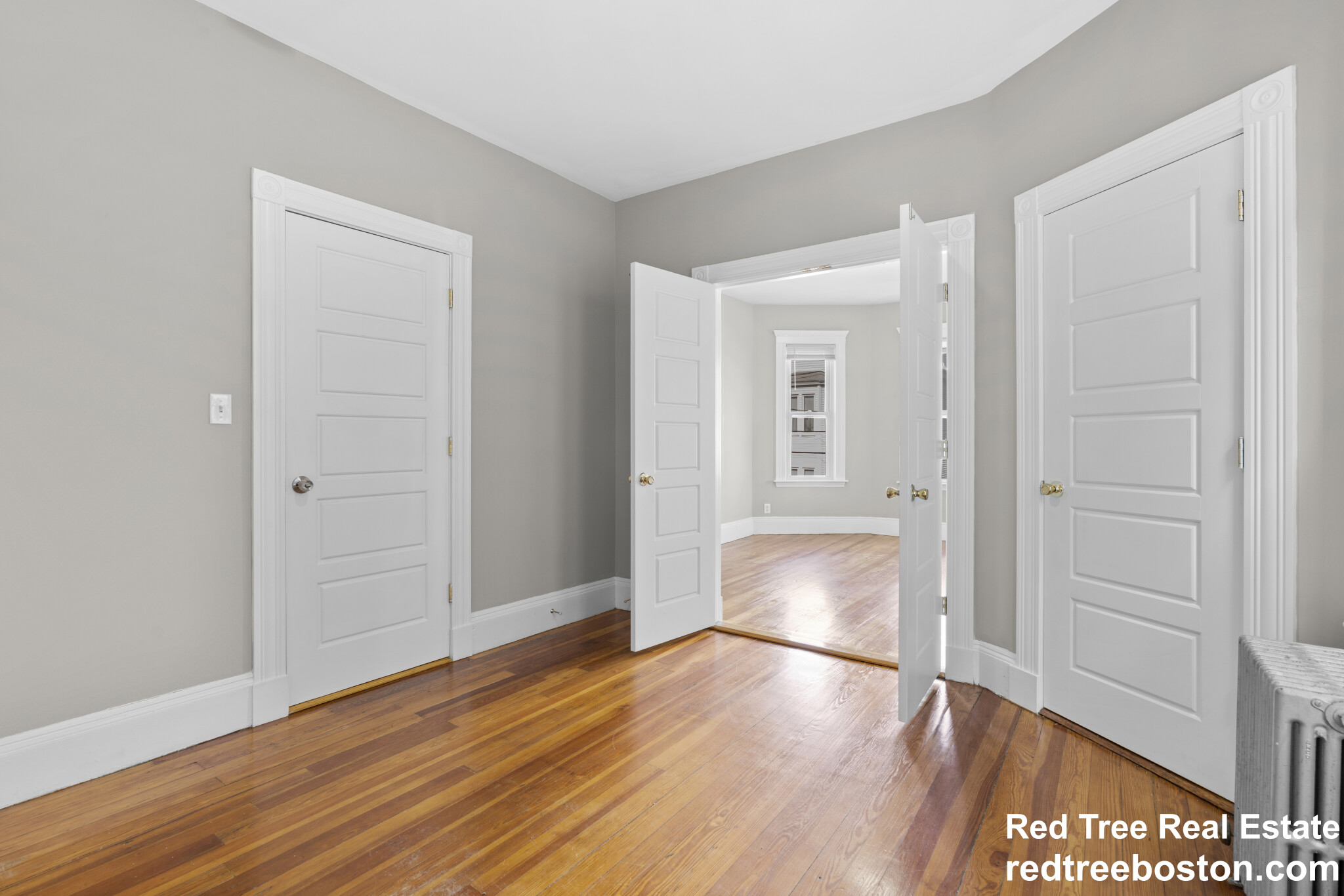 35 Harbor View St, Dorchester