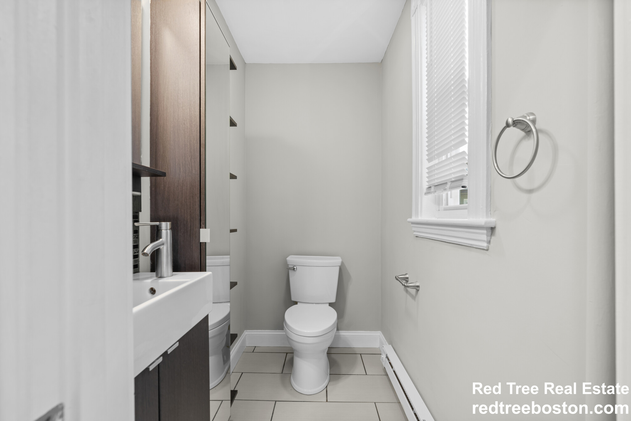 35 Harbor View St, Dorchester