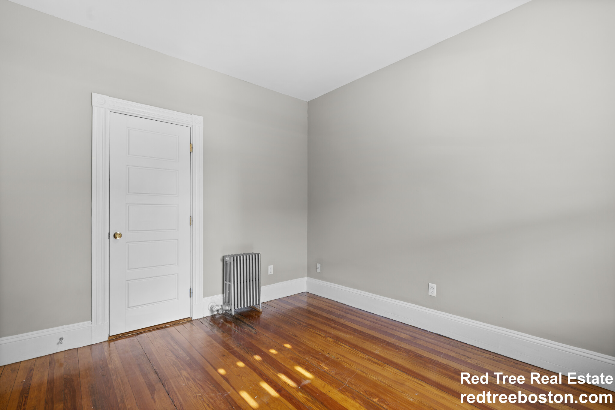 35 Harbor View St, Dorchester