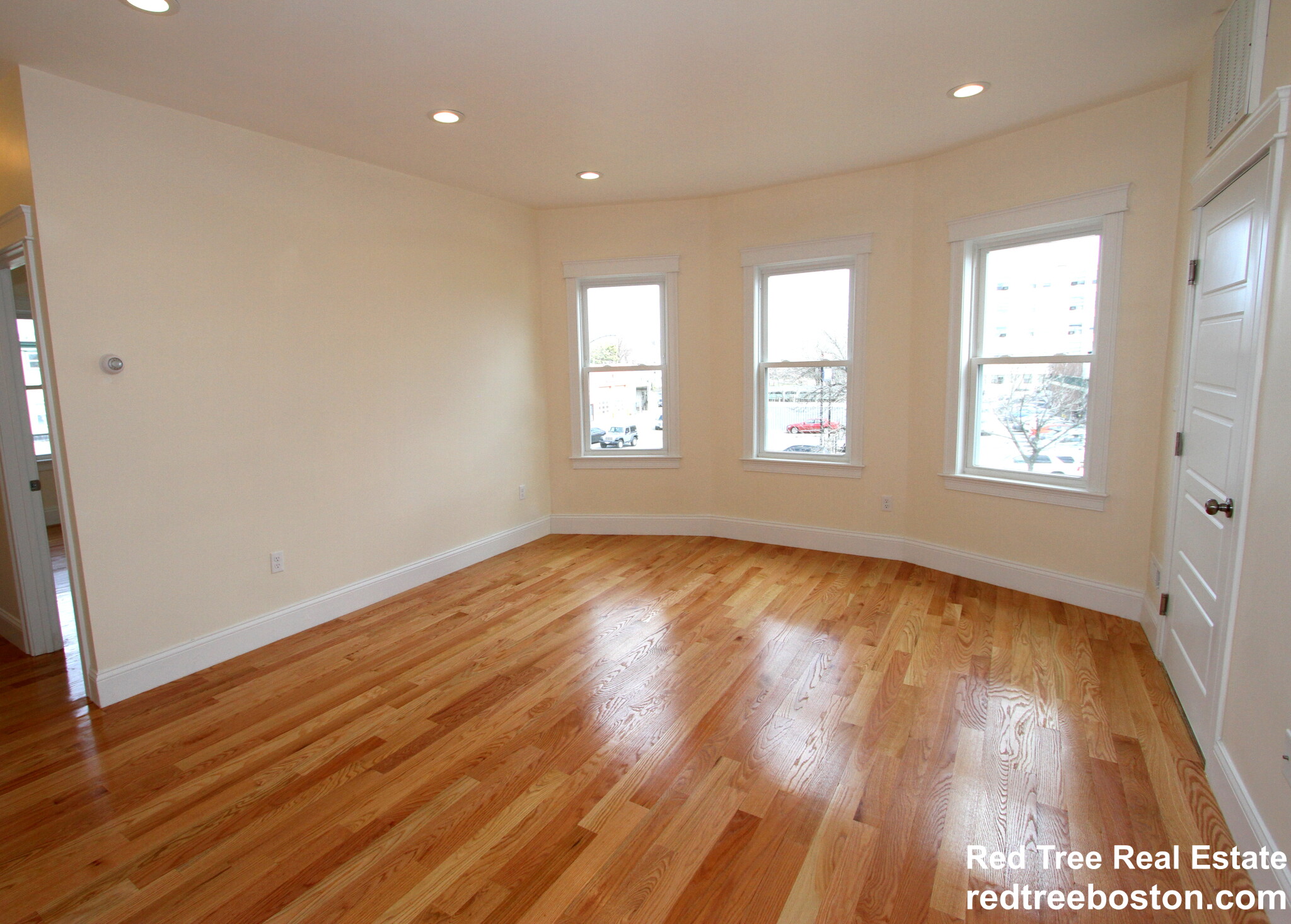 8 Roach St, Dorchester