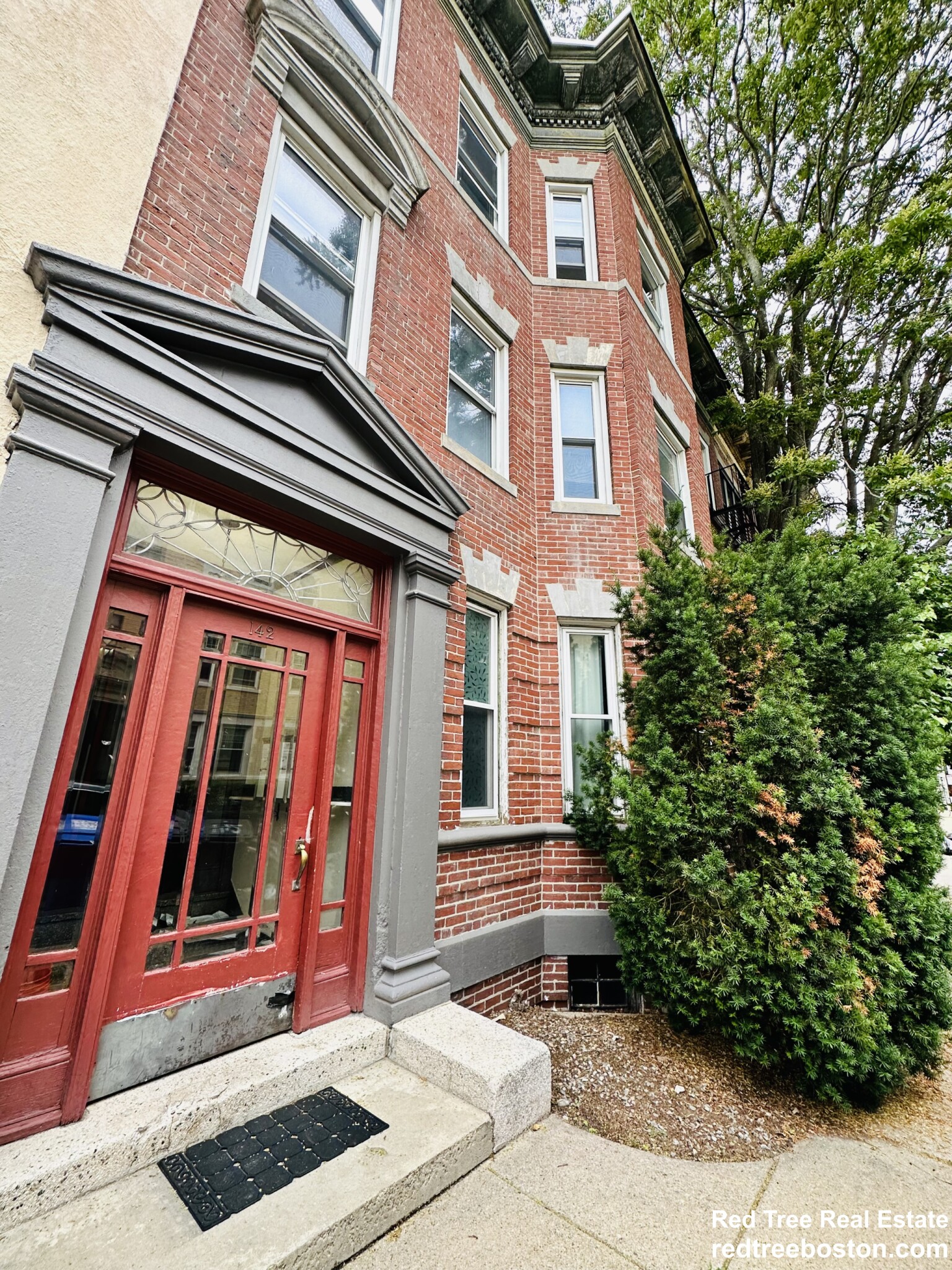 142 Sutherland Rd, Brighton