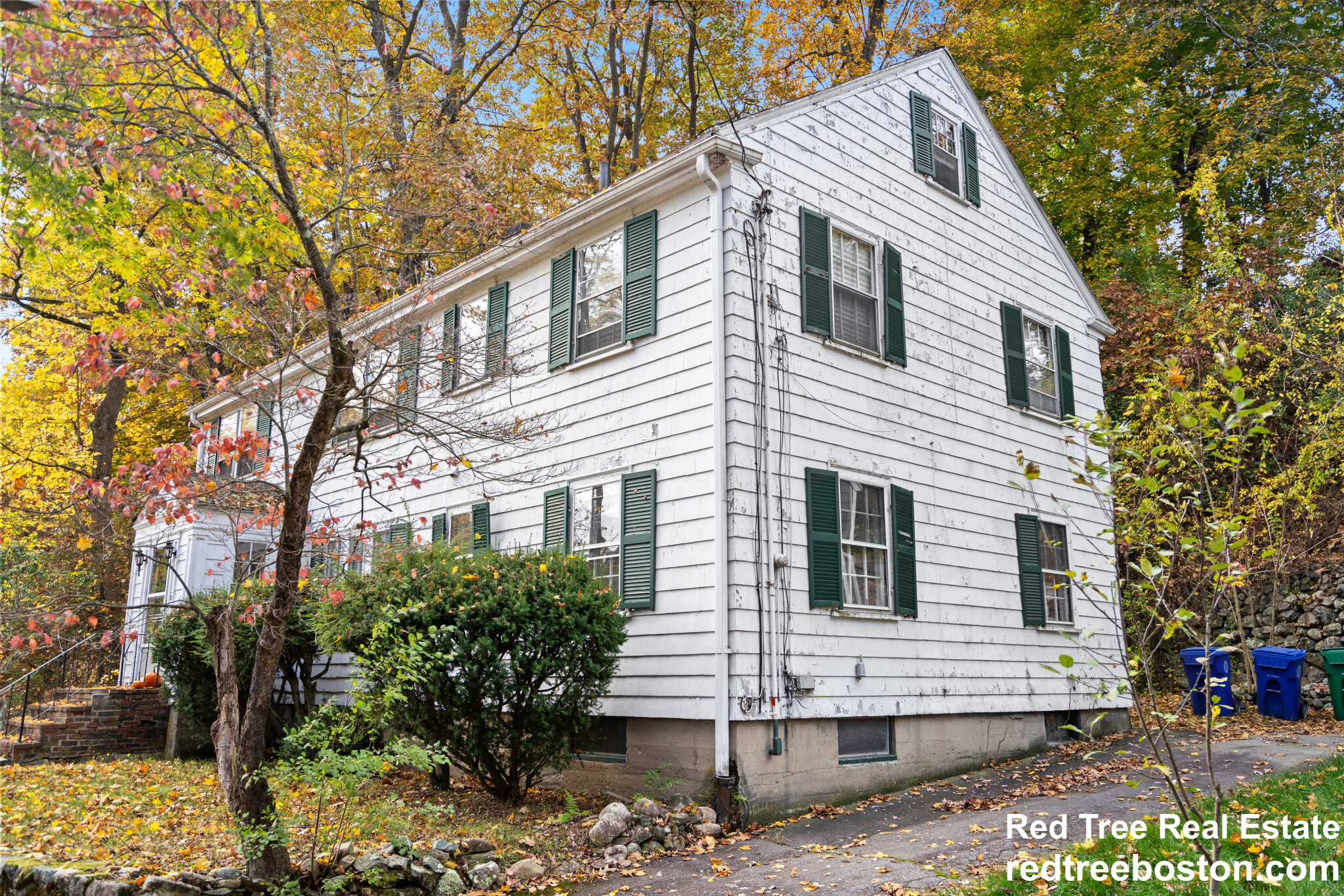 27 Oakwood Rd, Auburndale