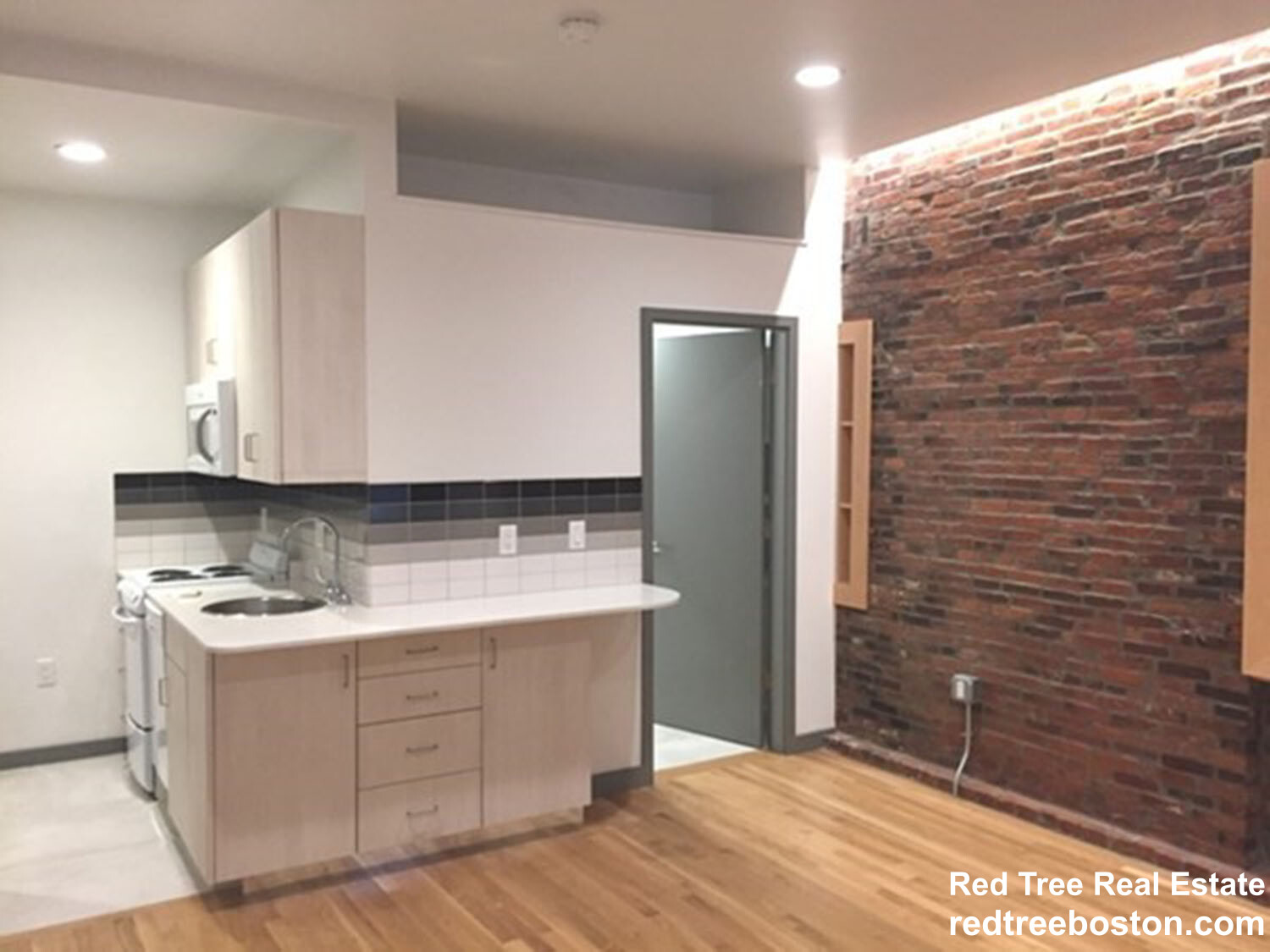 144 Bowdoin St, Beacon Hill