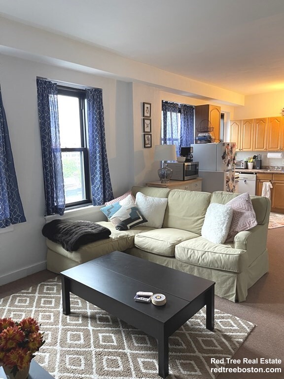 475 Commonwealth Ave, Fenway