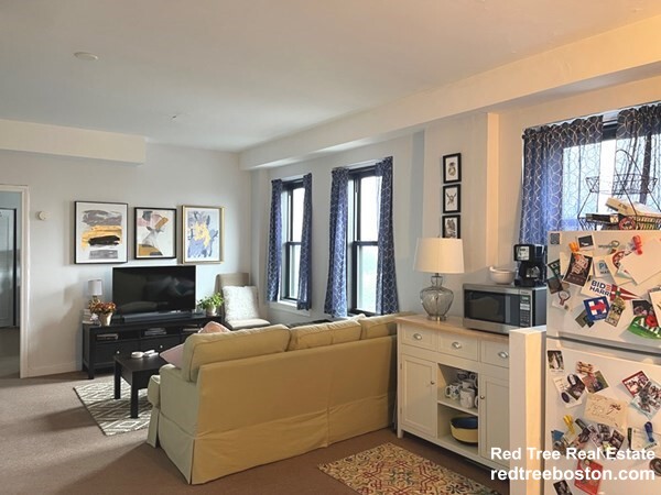 475 Commonwealth Ave, Fenway