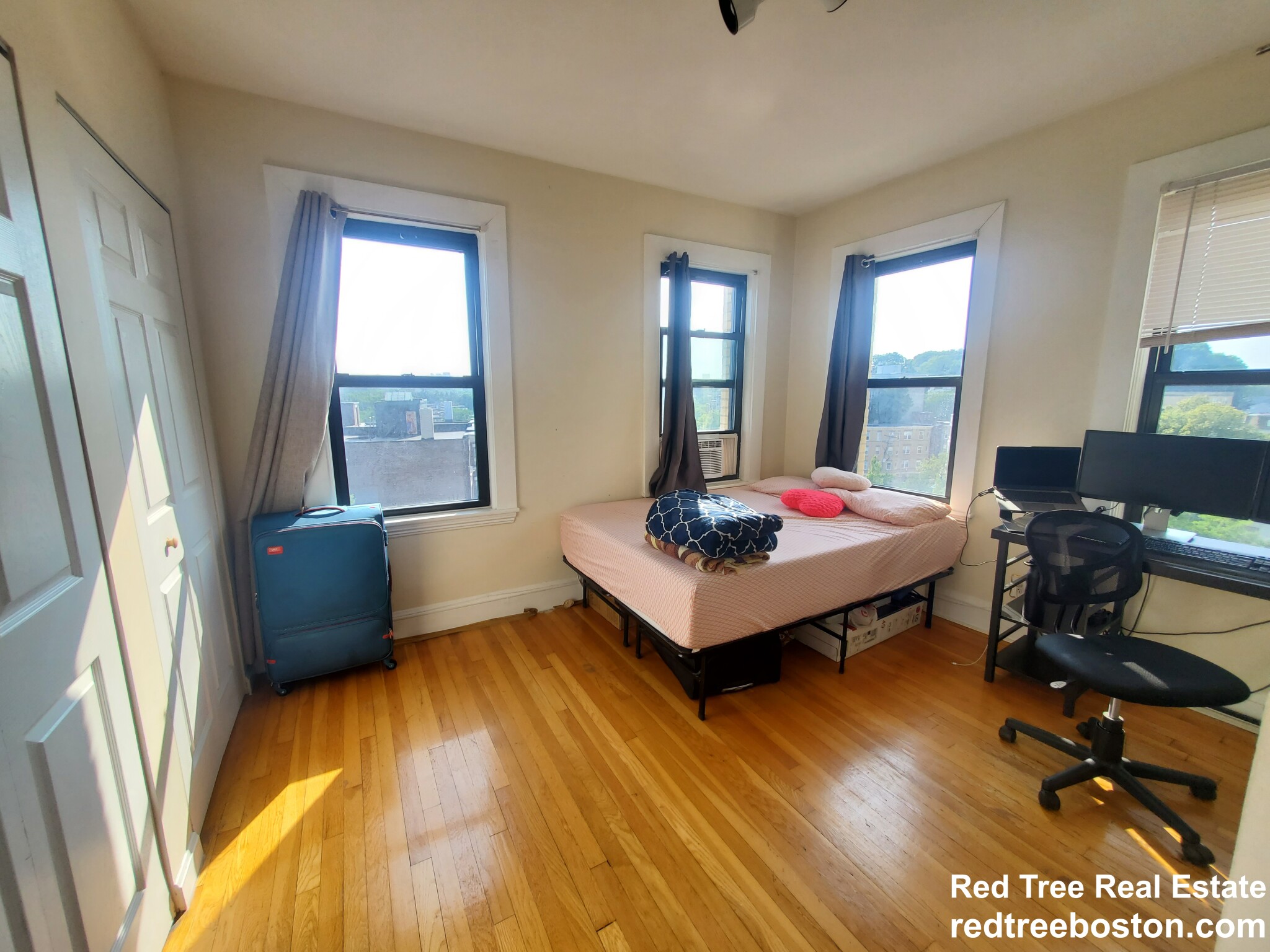 1666 Commonwealth Ave, Brighton