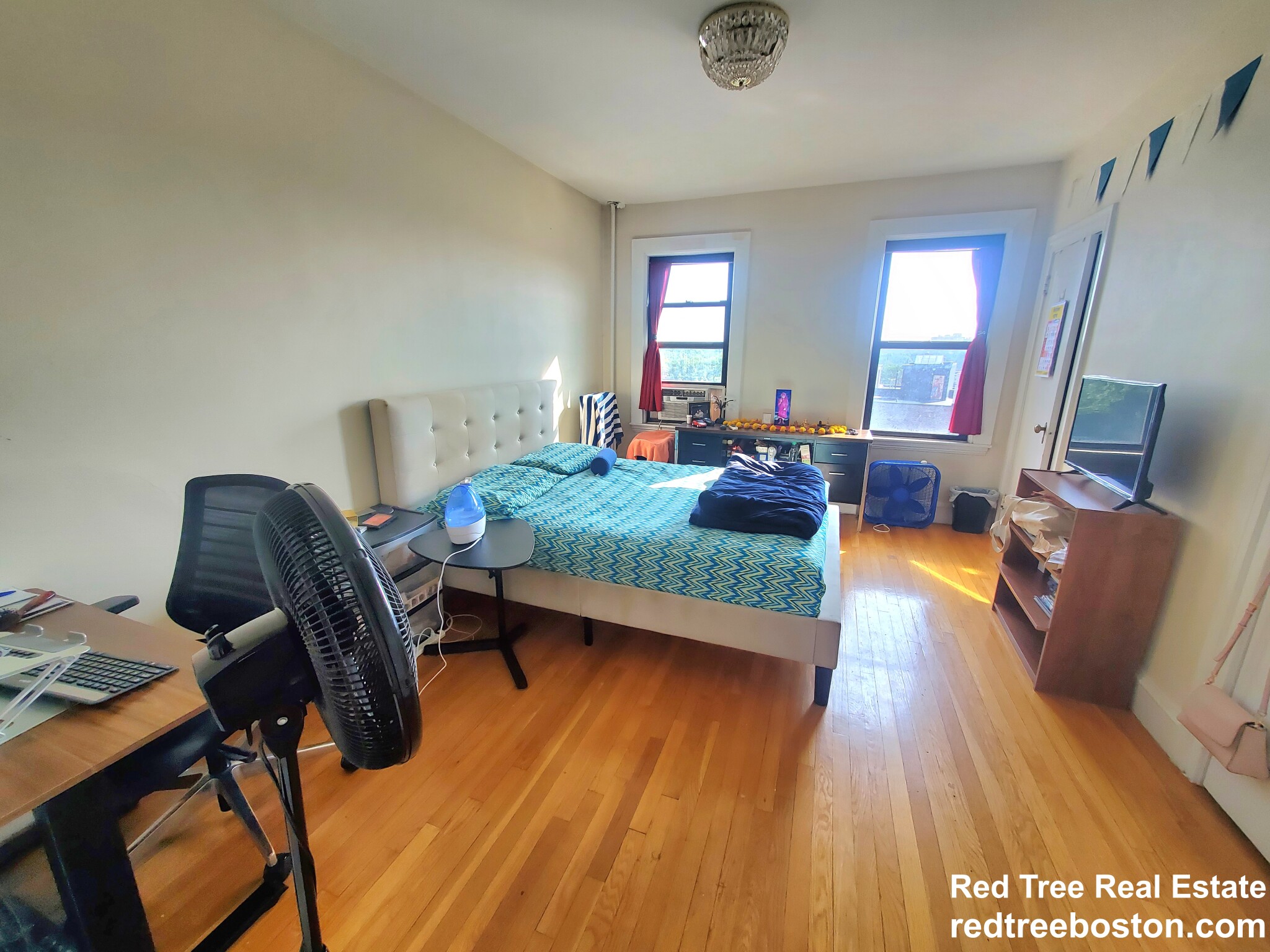 1666 Commonwealth Ave, Brighton