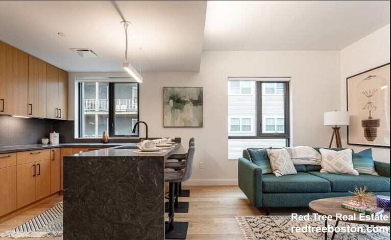 83 Gardner St, Allston