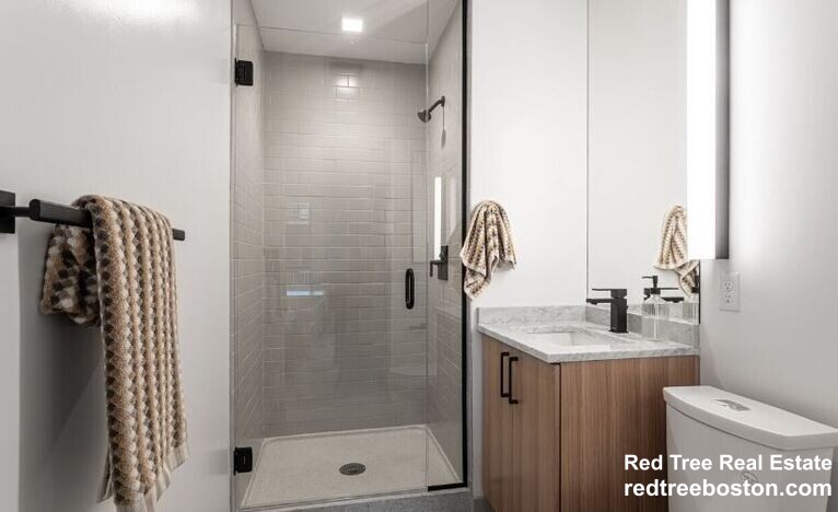 83 Gardner St, Allston