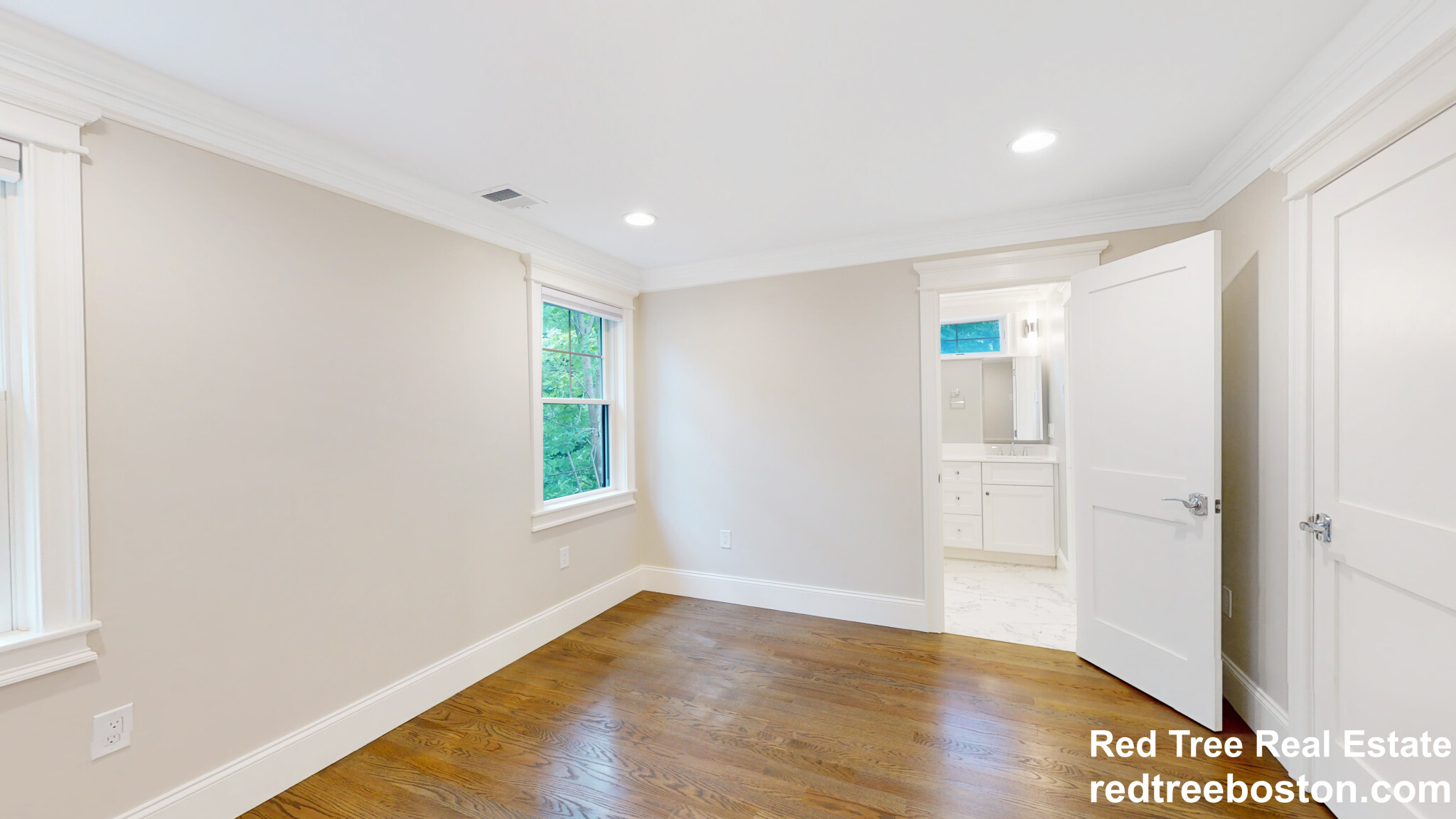 101 Sumner Rd, Brookline Village