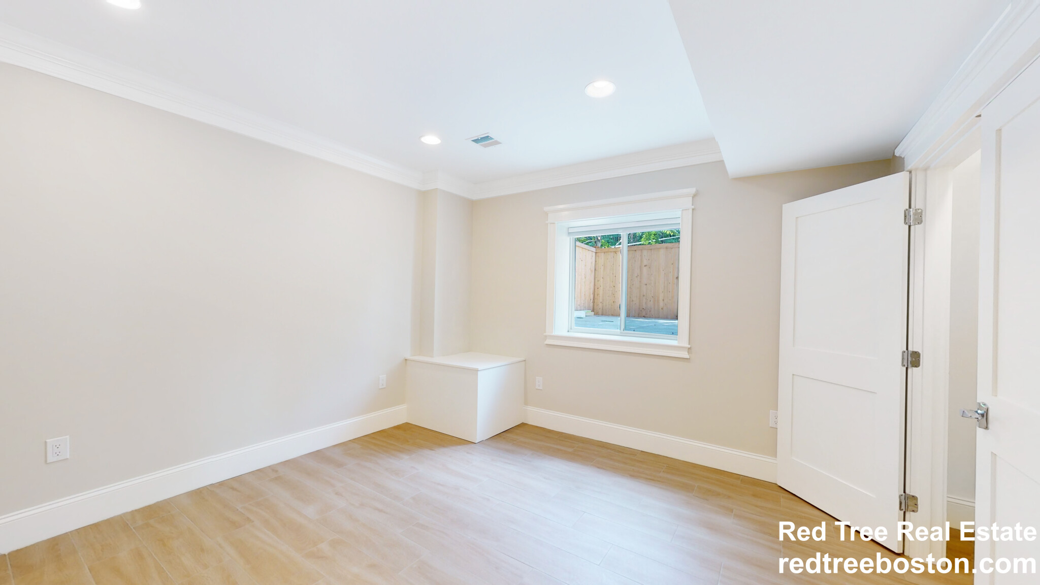 101 Sumner Rd, Brookline Village