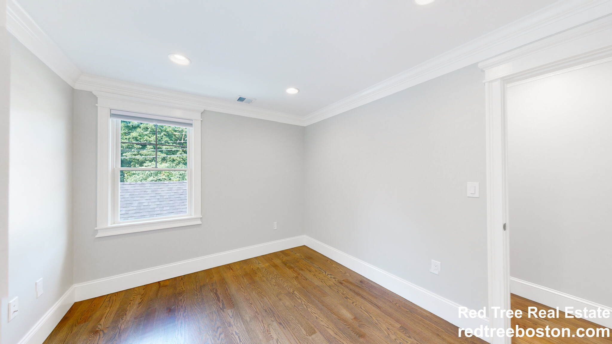 101 Sumner Rd, Brookline Village