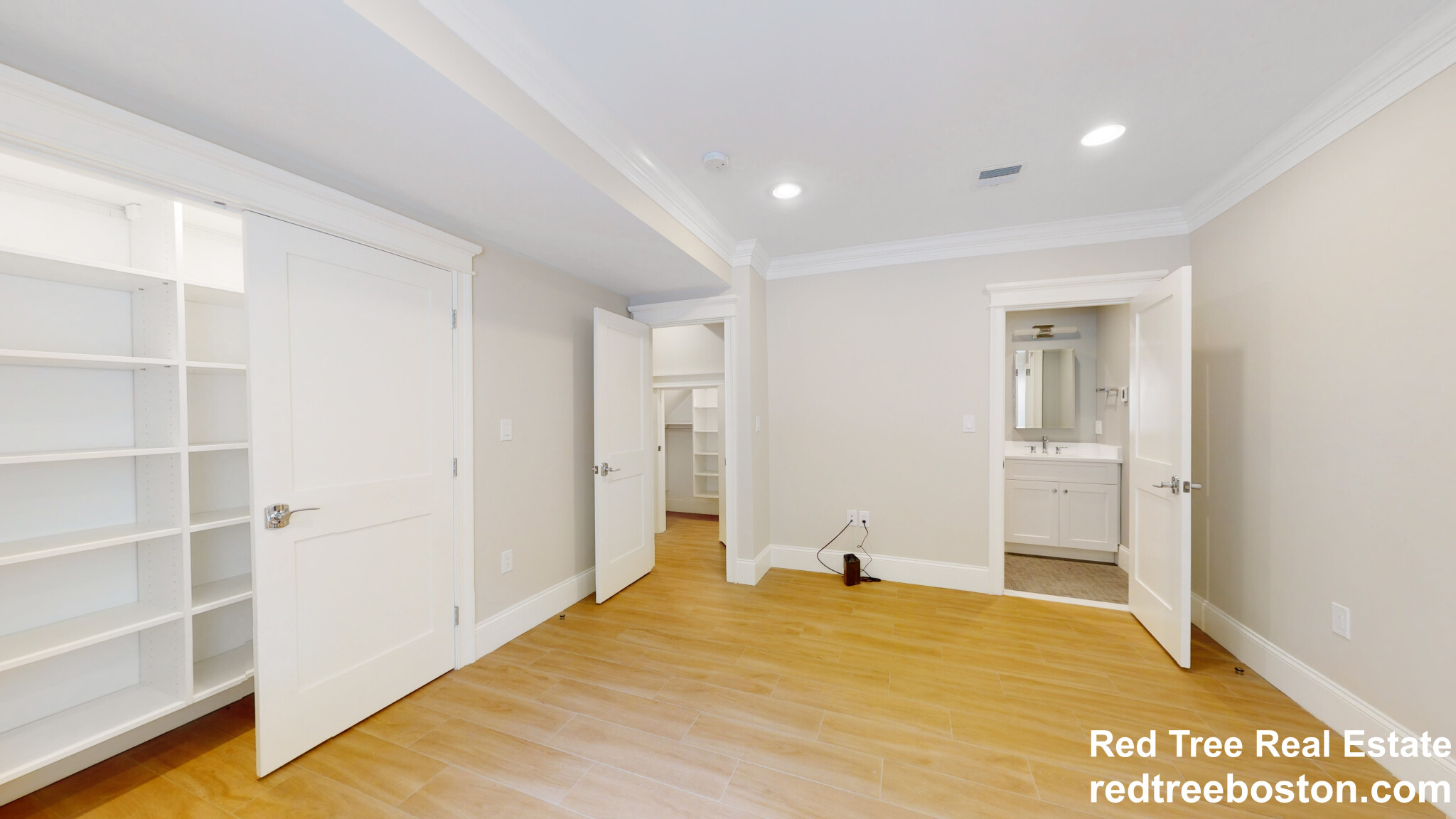 101 Sumner Rd, Brookline Village