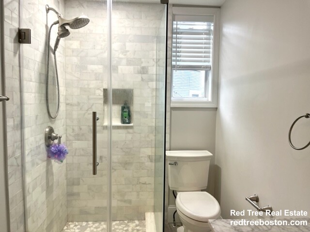 183 Cottage Park Rd, Winthrop