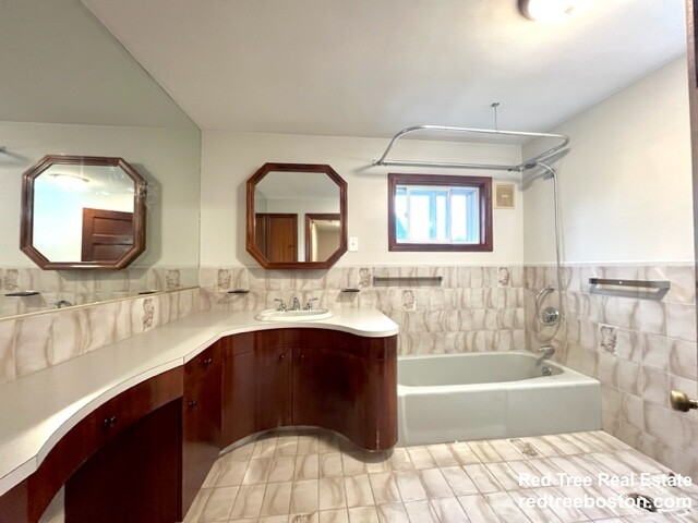 183 Cottage Park Rd, Winthrop