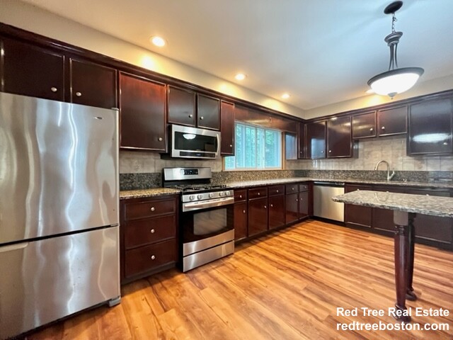 183 Cottage Park Rd, Winthrop