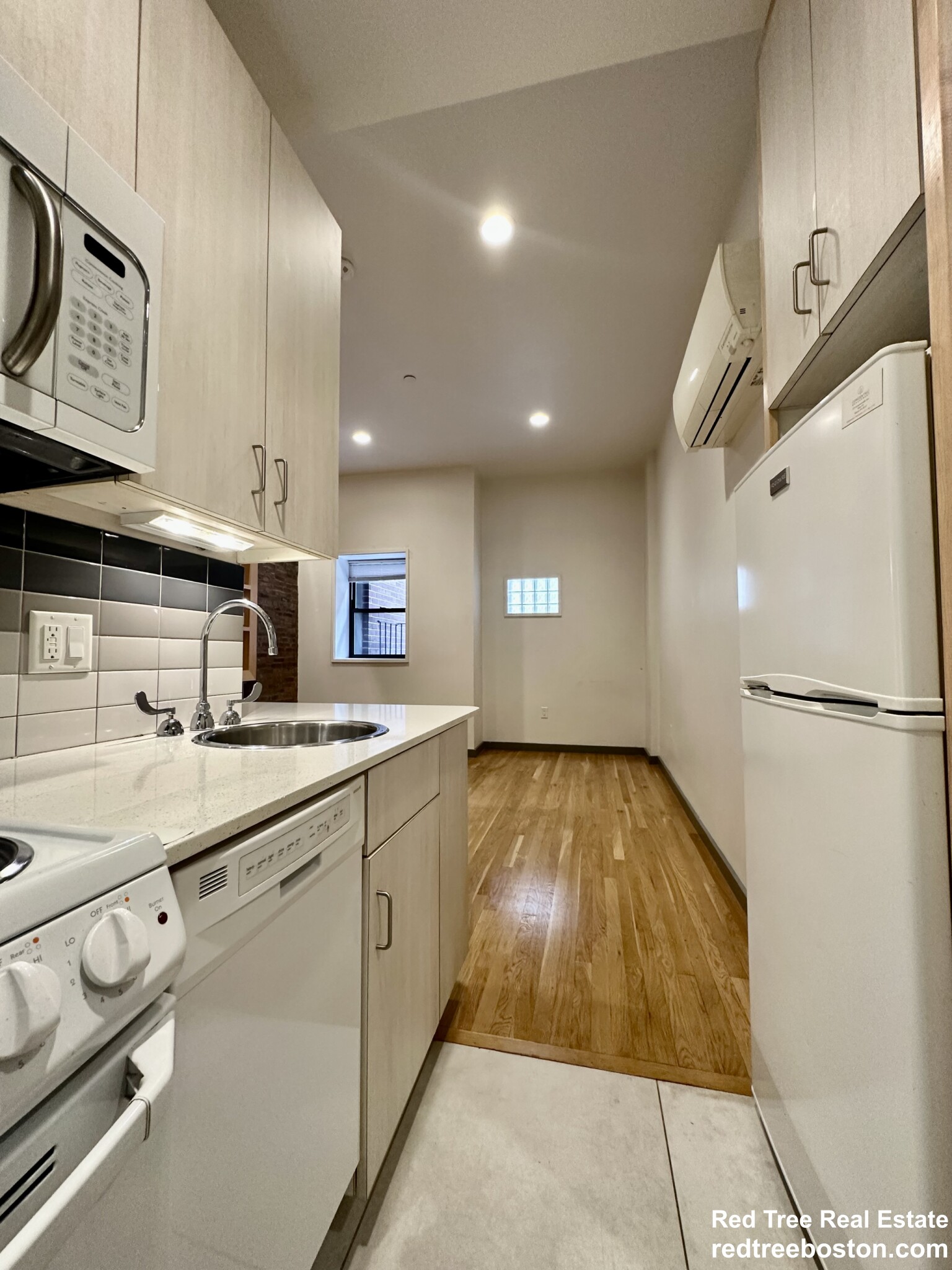 144 Bowdoin St, Beacon Hill