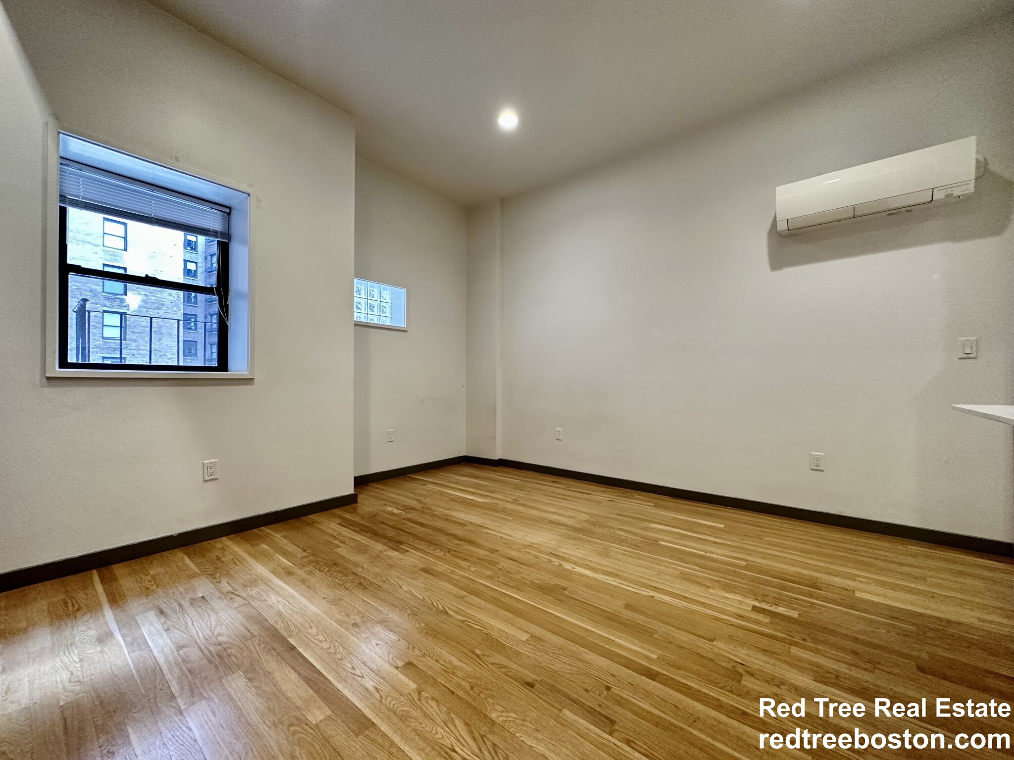 144 Bowdoin St, Beacon Hill