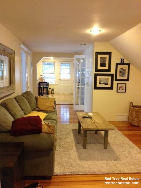 99 Manthorne Rd, West Roxbury