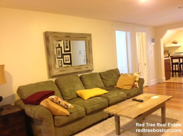 99 Manthorne Rd, West Roxbury