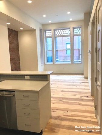 163 Newbury St, Back Bay