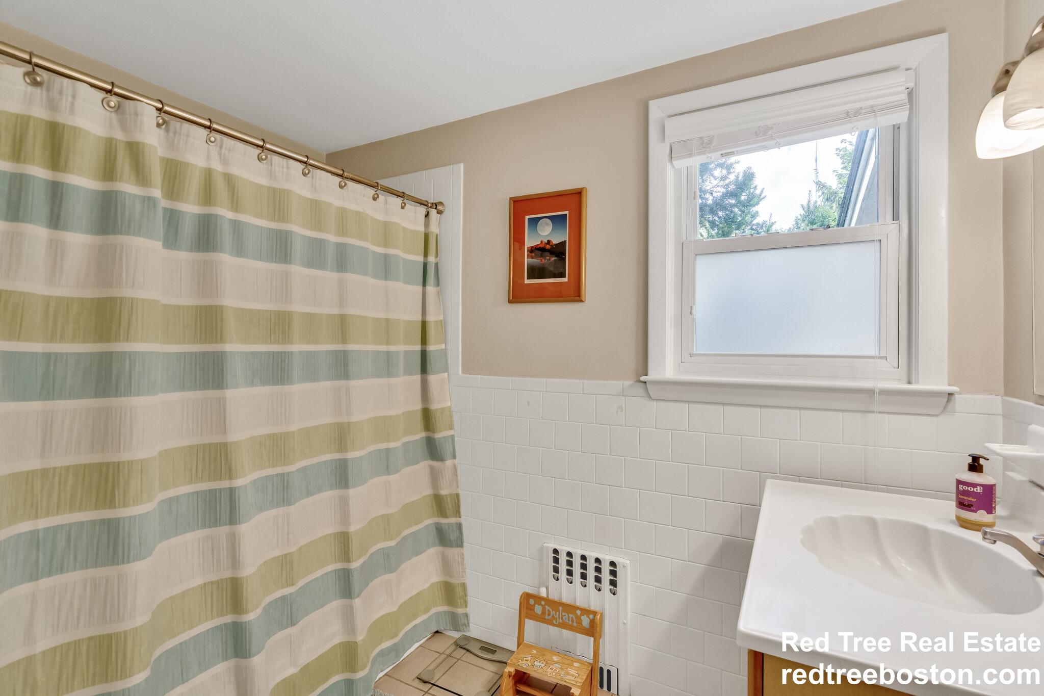 9 Keefe Ave, Newton Upper Falls