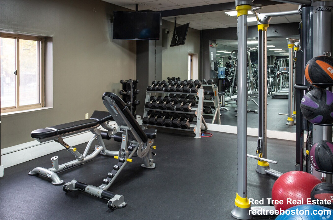 1440 Beacon St, Brookline