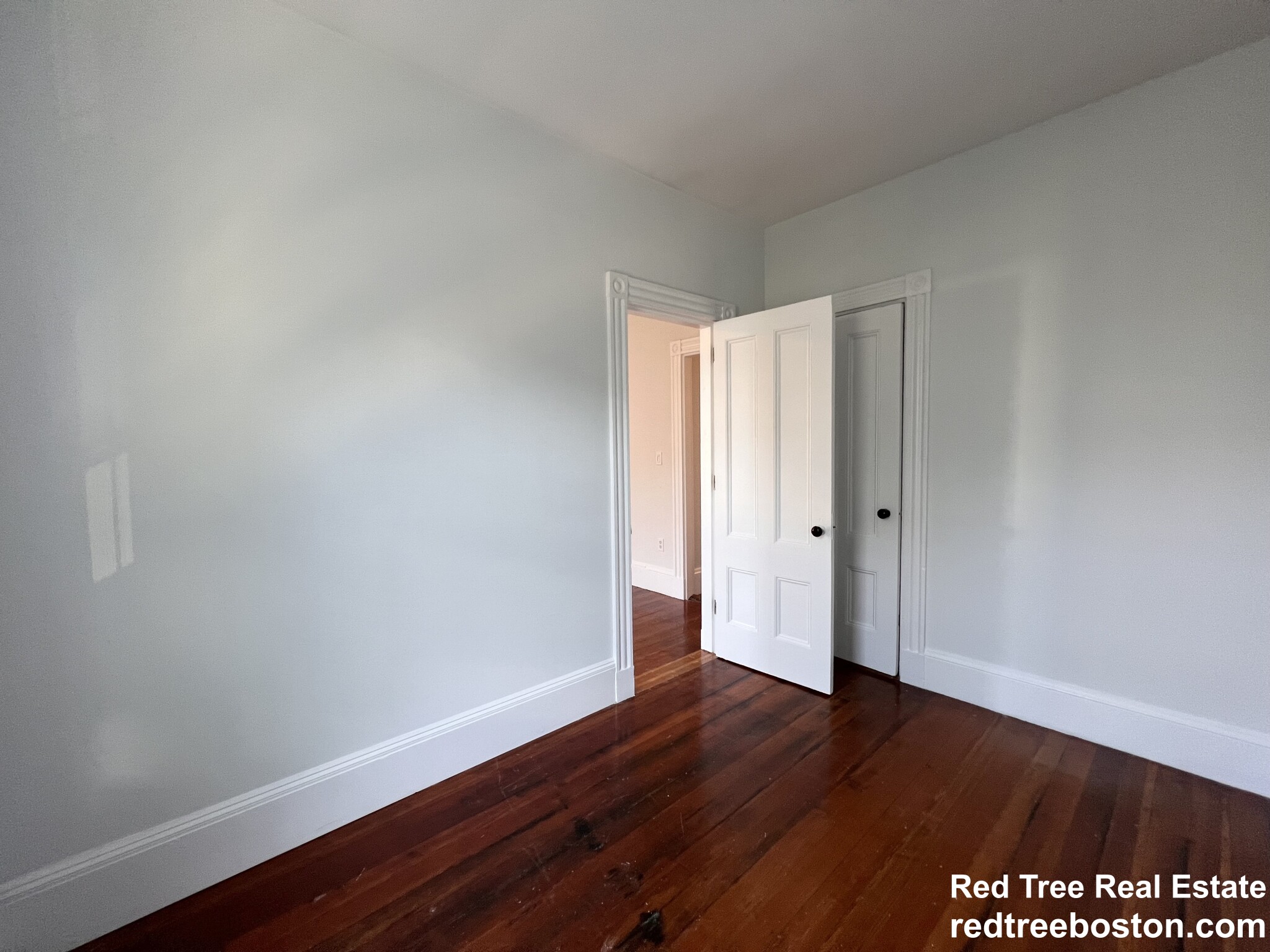 401 7th St, South Boston