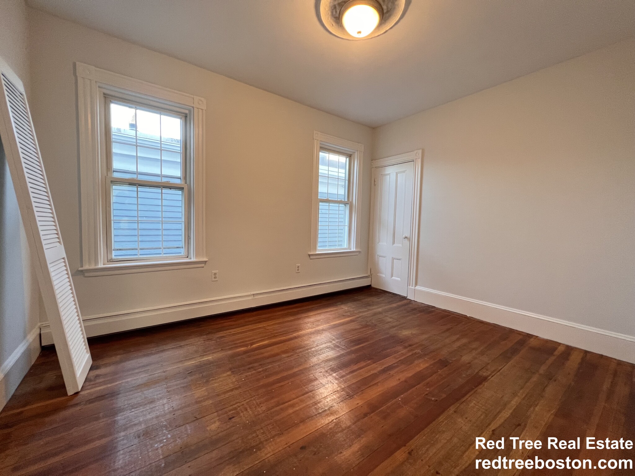 401 7th St, South Boston