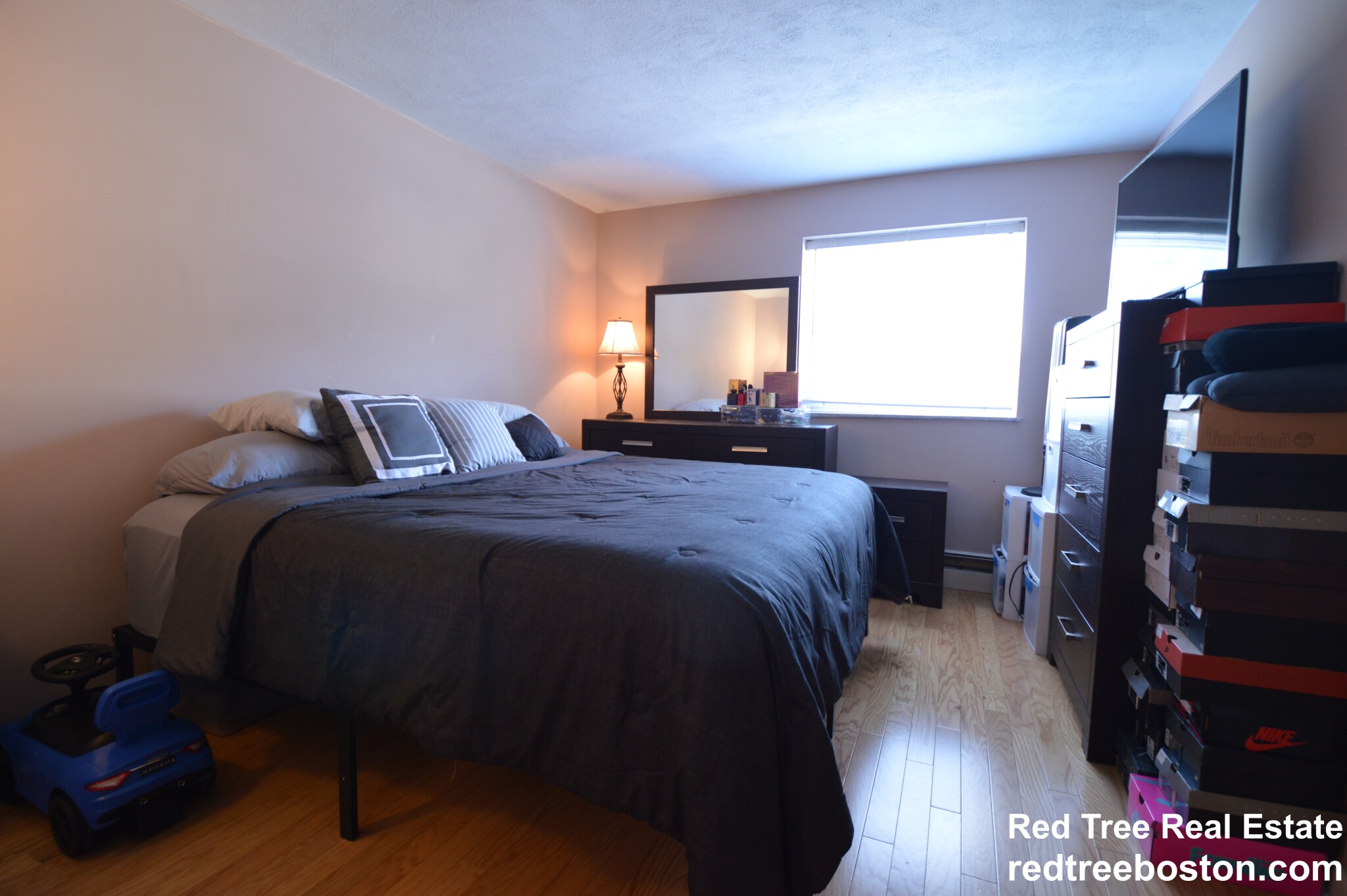 5050 Washington St, West Roxbury