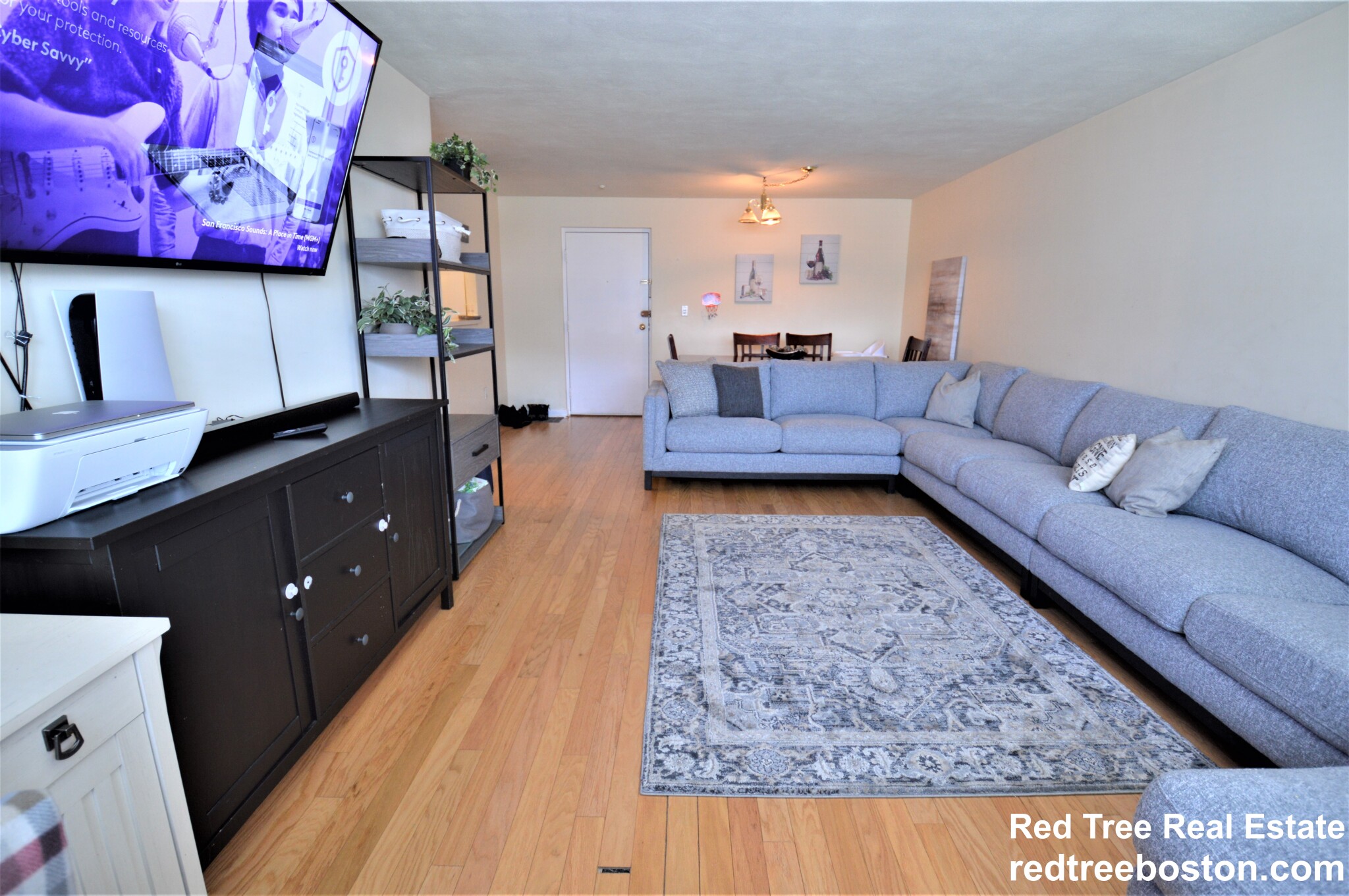 5050 Washington St, West Roxbury