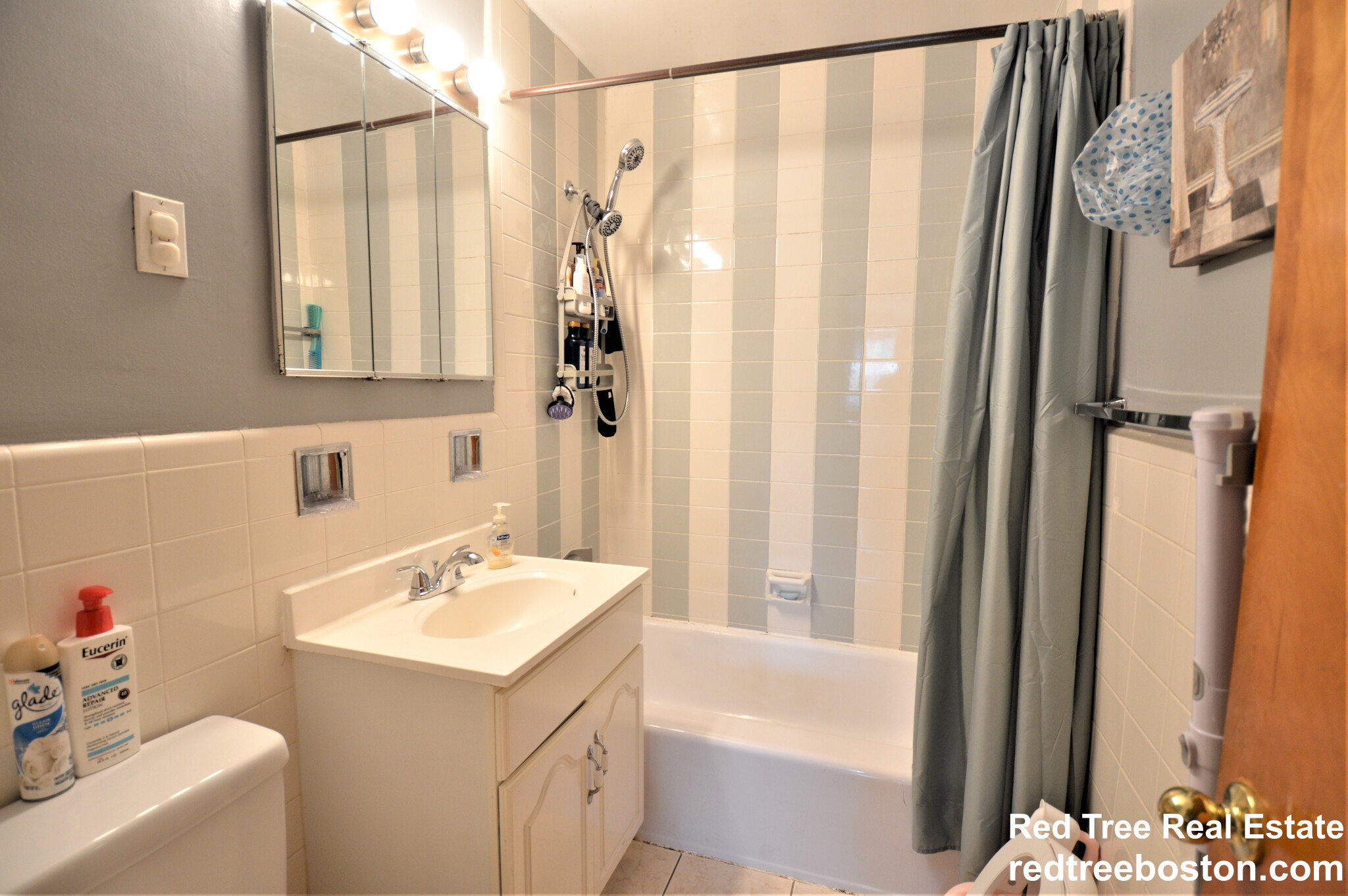 5050 Washington St, West Roxbury