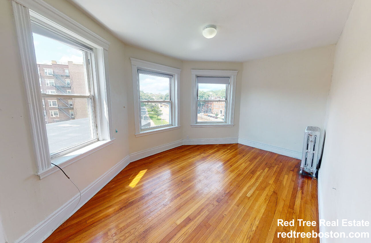 1350 Commonwealth Ave, Allston